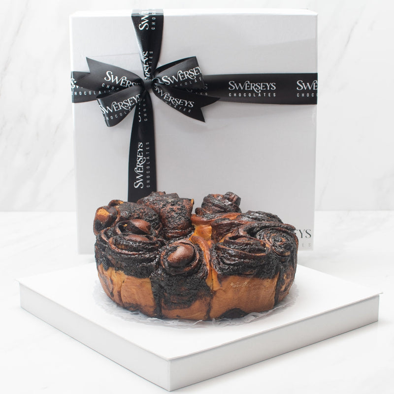 *PAREVE* Holiday Delectable Babka Ring Cake Gift Box - Swerseys