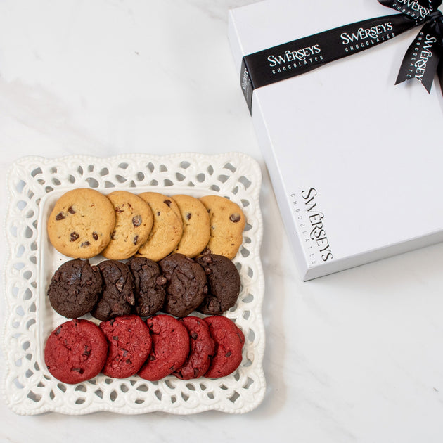 Signature Assorted Gourmet Cookies Gift Set with Designer Tray ...