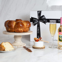 Rosh Hashanah Gourmet Challah & Moscato Gift Box - Challah Bread, Honey Sticks, Honey dipper, Moscato Wine.